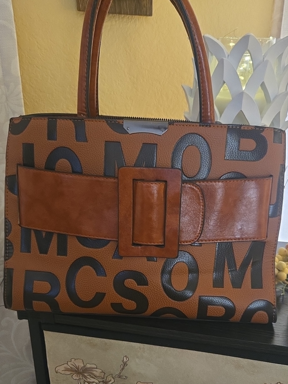 👛🛍Brown Logo-Print Satchel Handbag with Wide Belt Detail